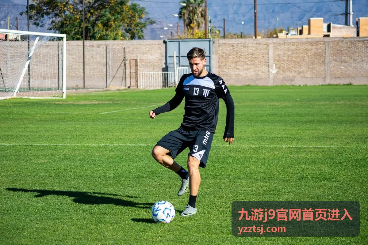 新号七日节奏攻略中的首次开图画面示意